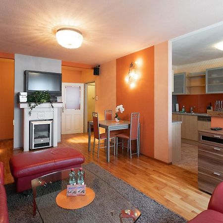 Zentrales Apartment In U-Bahn Naehe & Hauptbahnhof Vienna Exterior photo